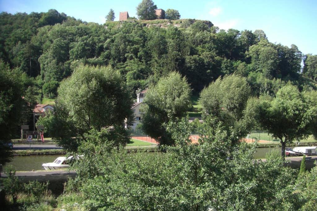 Gite Du Canal Lutzelbourg Exterior photo